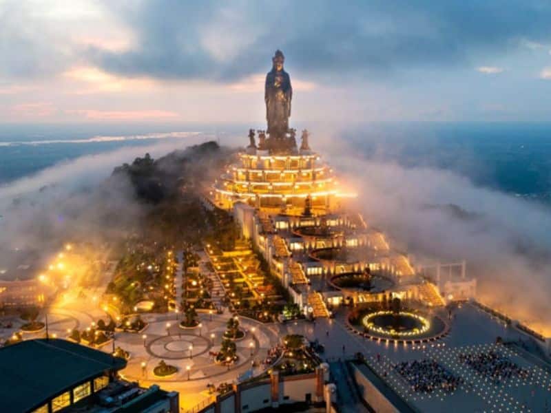 đi du lịch núi Bà Đen từ Sài Gòn 1 ngày