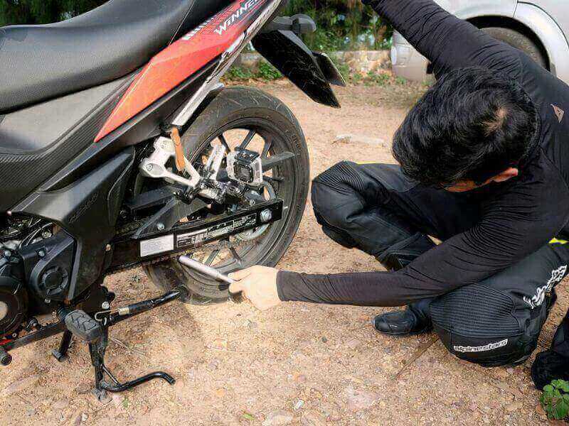 Các bước kiểm tra xe khi thuê xe máy