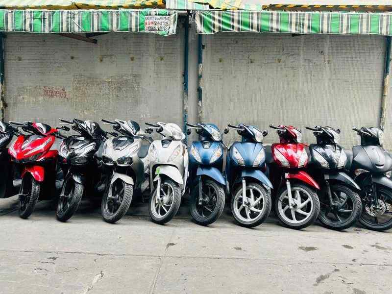 So sánh thuê xe máy và đi Grab: Lựa chọn nào tiết kiệm hơn