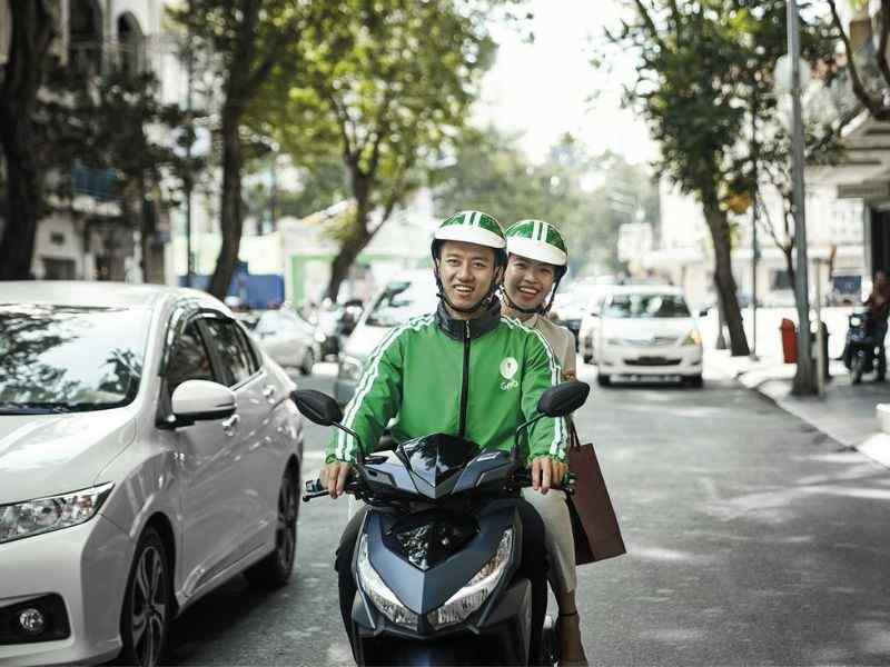 Thuê grabbike nếu chỉ du lịch Sài Gòn ngắn ngày