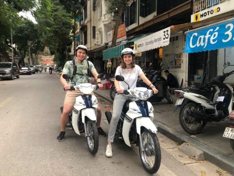 Nên thuê xe máy xăng lúc nào?