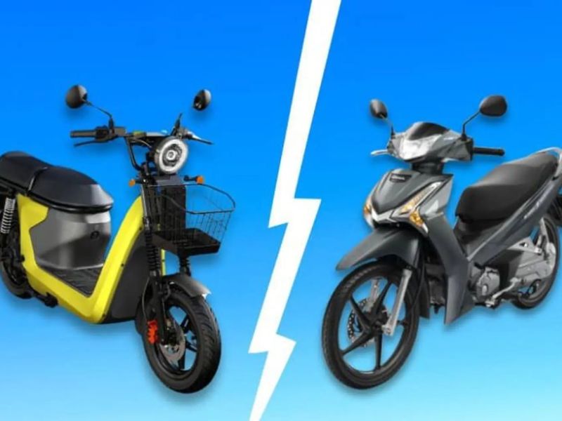 So sánh xe điện và xe xăng để chọn thuê loại xe phù hợp