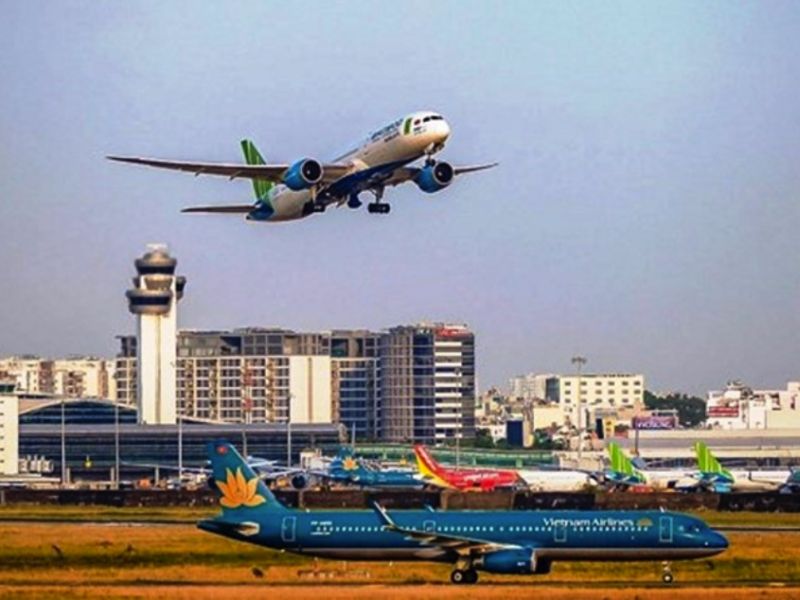 Kinh nghiệm thuê xe máy gần sân bay Tân Sơn Nhất cho khách du lịch Sài Gòn