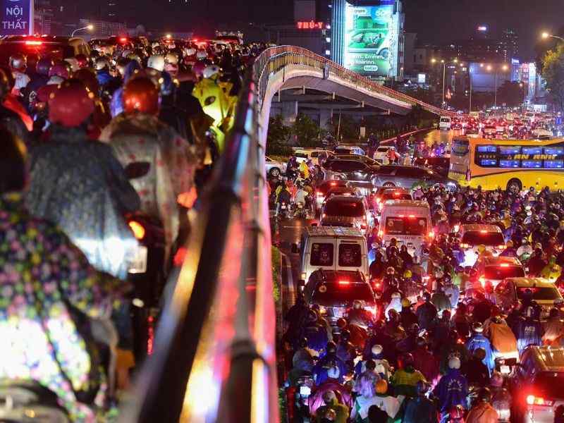 Né kẹt xe Điện Biên Phủ – Hàng Xanh