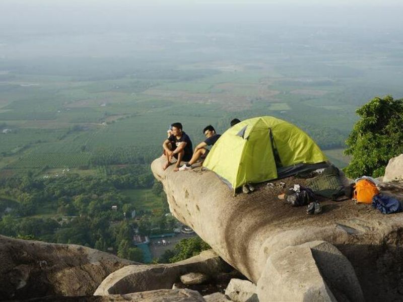 Núi Bà Đen – Cắm Trại Kết Hợp Trekking