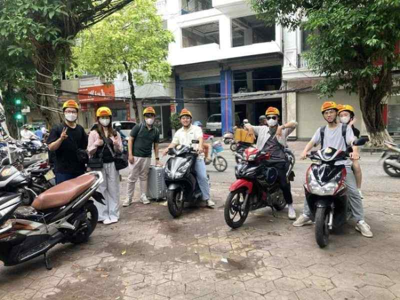 Blvck Motorbike thuê xe máy Sài Gòn giá tốt